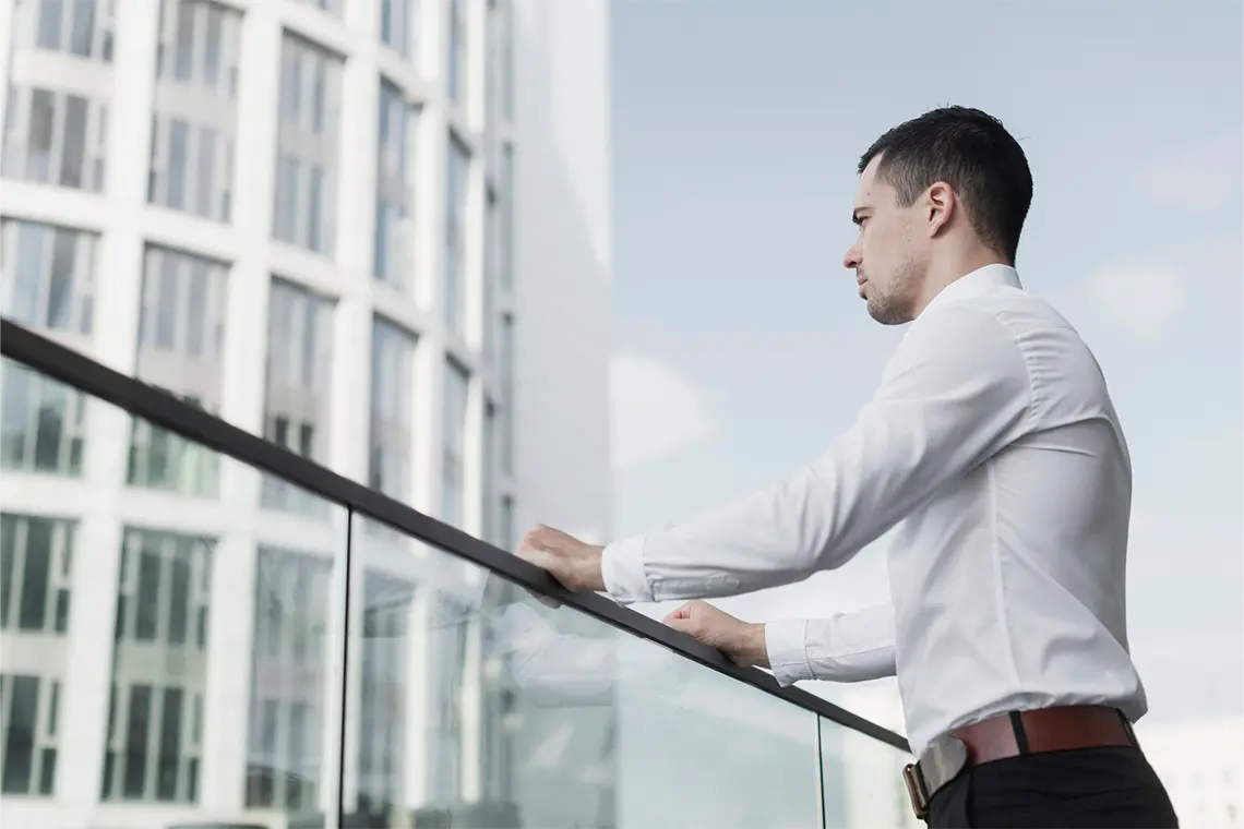 Protección en Acción: Seguridad en Línea para Agentes Inmobiliarios